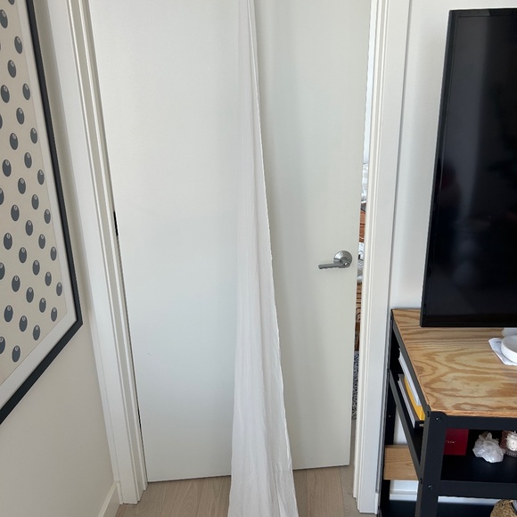 Daughter Of Simone "Stevie" wedding gown - unworn/unaltered - Picture 7 of 12